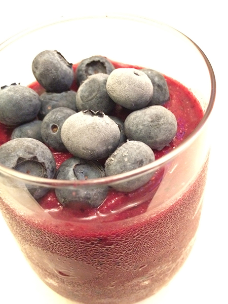 Energy Boost Smoothie, www.livinginteal.com #livinginteal #lifestyleblog